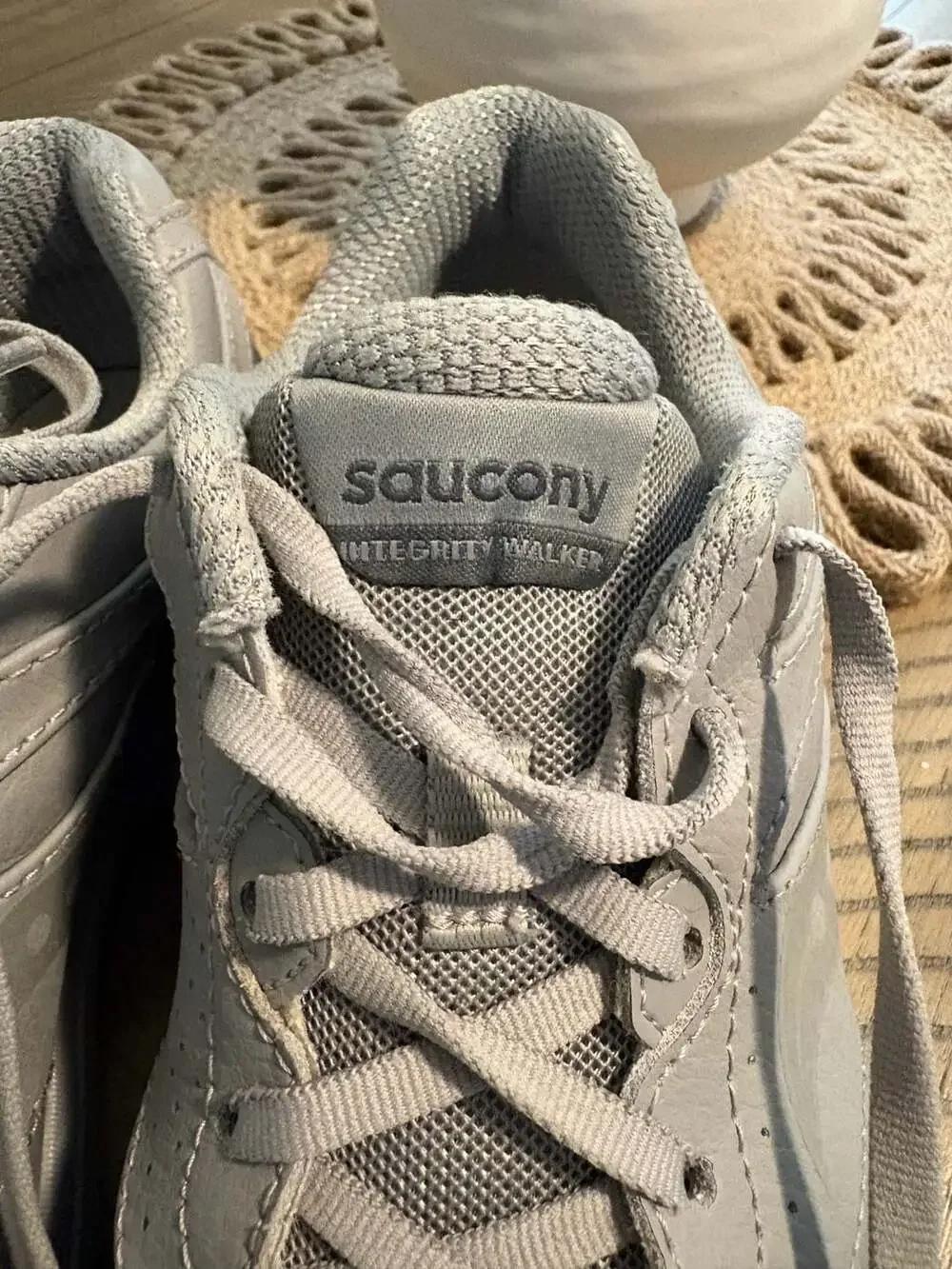 Saucony Women's size 8 Integrity Walker 3 Walking Shoes in Grey  (5)
